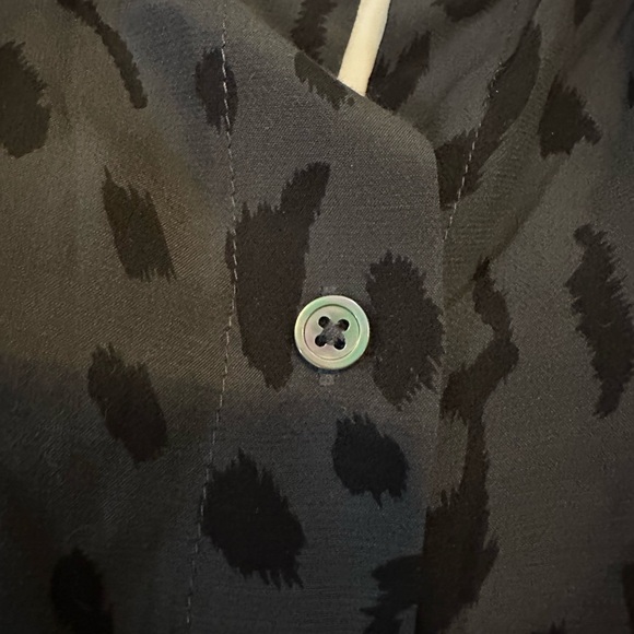 RAILS Rhett Ash Cheetah button down blouse Size medium gray and black - Picture 5 of 12